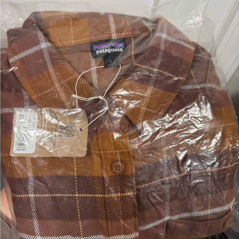 NWT Patagonia Brown & Mustard Plaid Flannel Shirt